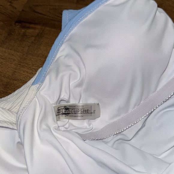 CUPSHE White and Light Blue Swimsuit - Picture 6 of 6